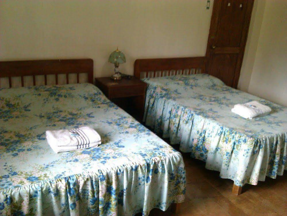 Hilltop Cottages 로복 외부 사진